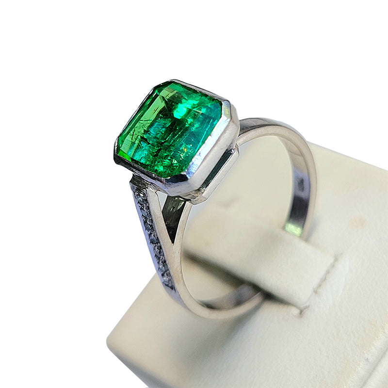 Emerald Star Trek Ring