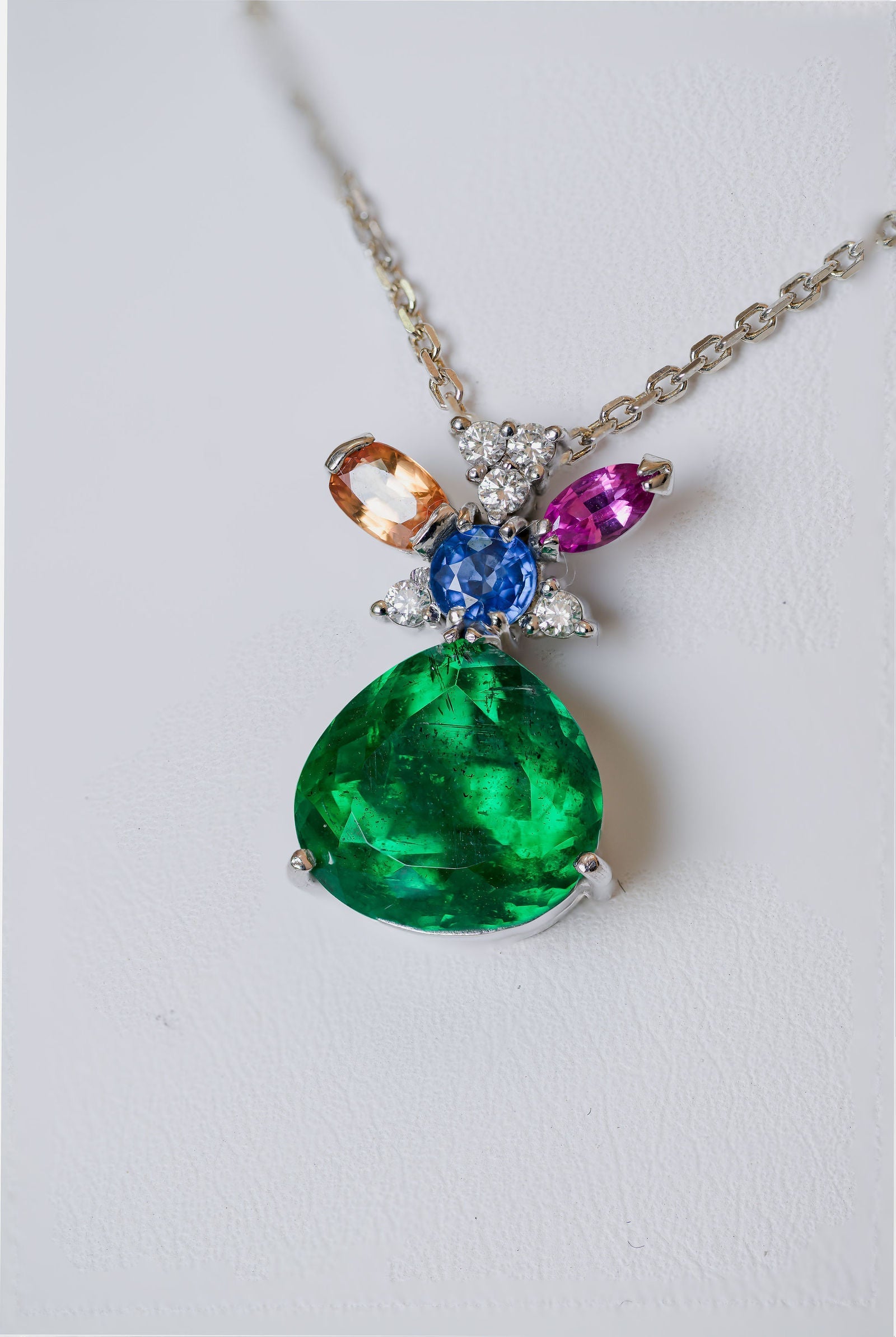 Emerald Bu -Jin Pendant