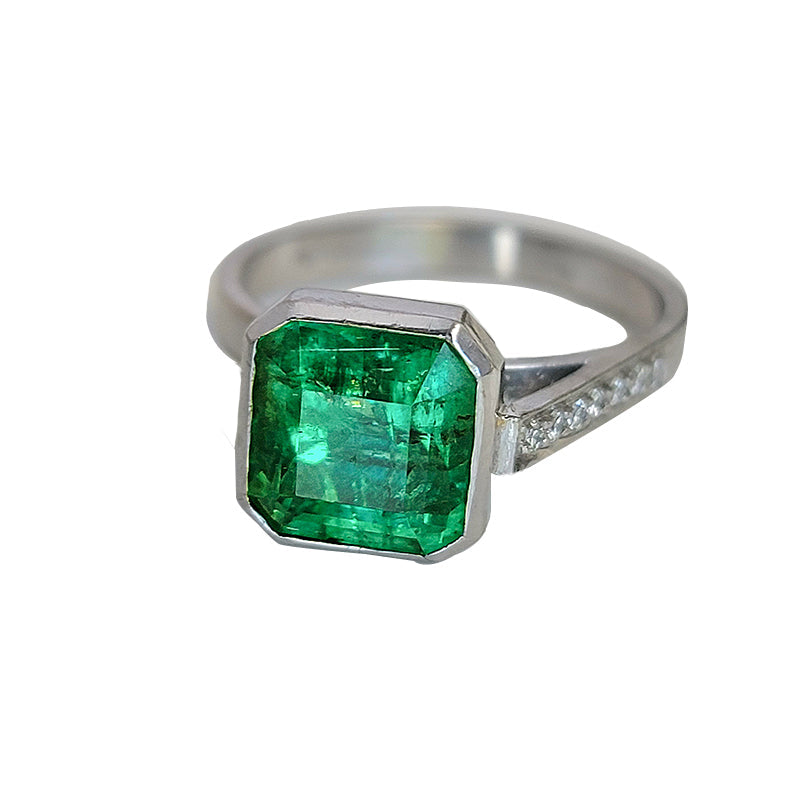 Emerald Star Trek Ring