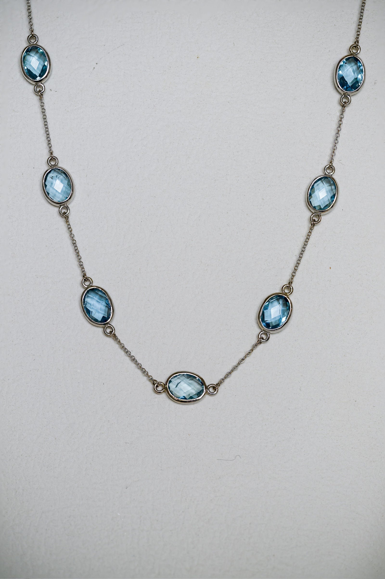 Aquamarine Spaced Necklace