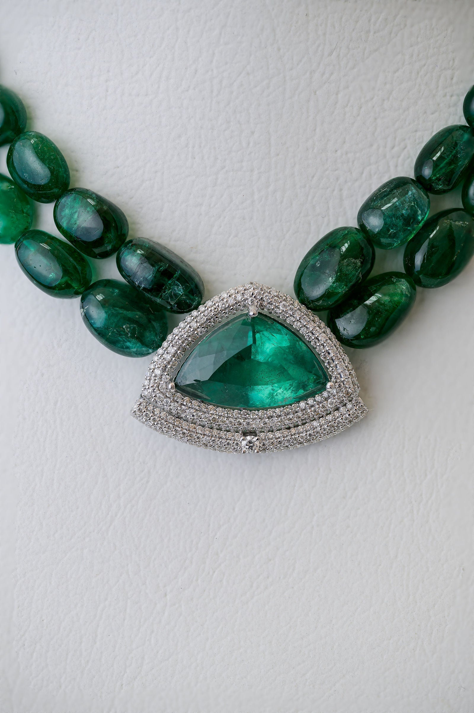 Emerald Diamond & Beads Necklace