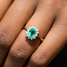 Emerald Classic Ring